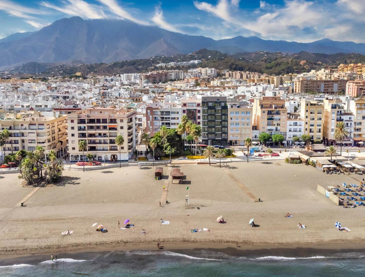 Aparment Neptuno- Located On The Promenade A Few Metres From The Beach. Estepona Esterno foto