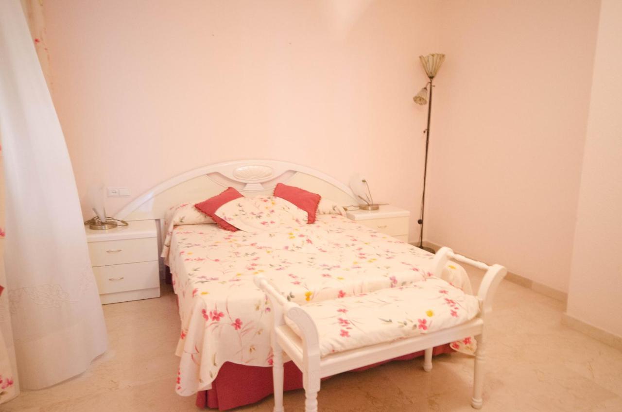 Aparment Neptuno- Located On The Promenade A Few Metres From The Beach. Estepona Esterno foto