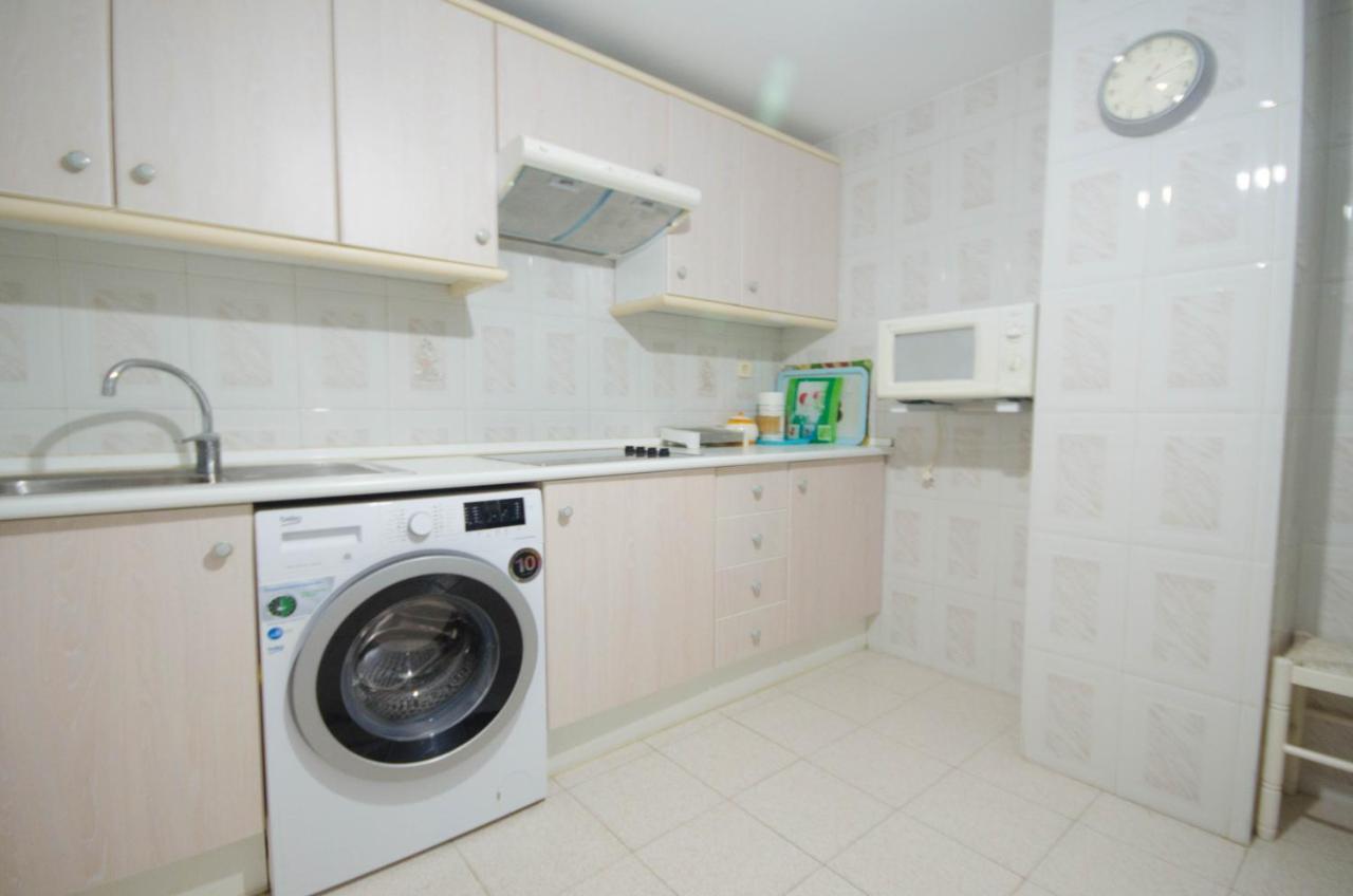 Aparment Neptuno- Located On The Promenade A Few Metres From The Beach. Estepona Esterno foto