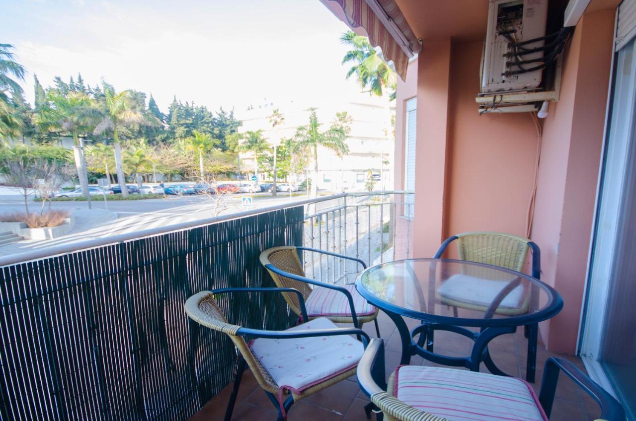 Aparment Neptuno- Located On The Promenade A Few Metres From The Beach. Estepona Esterno foto