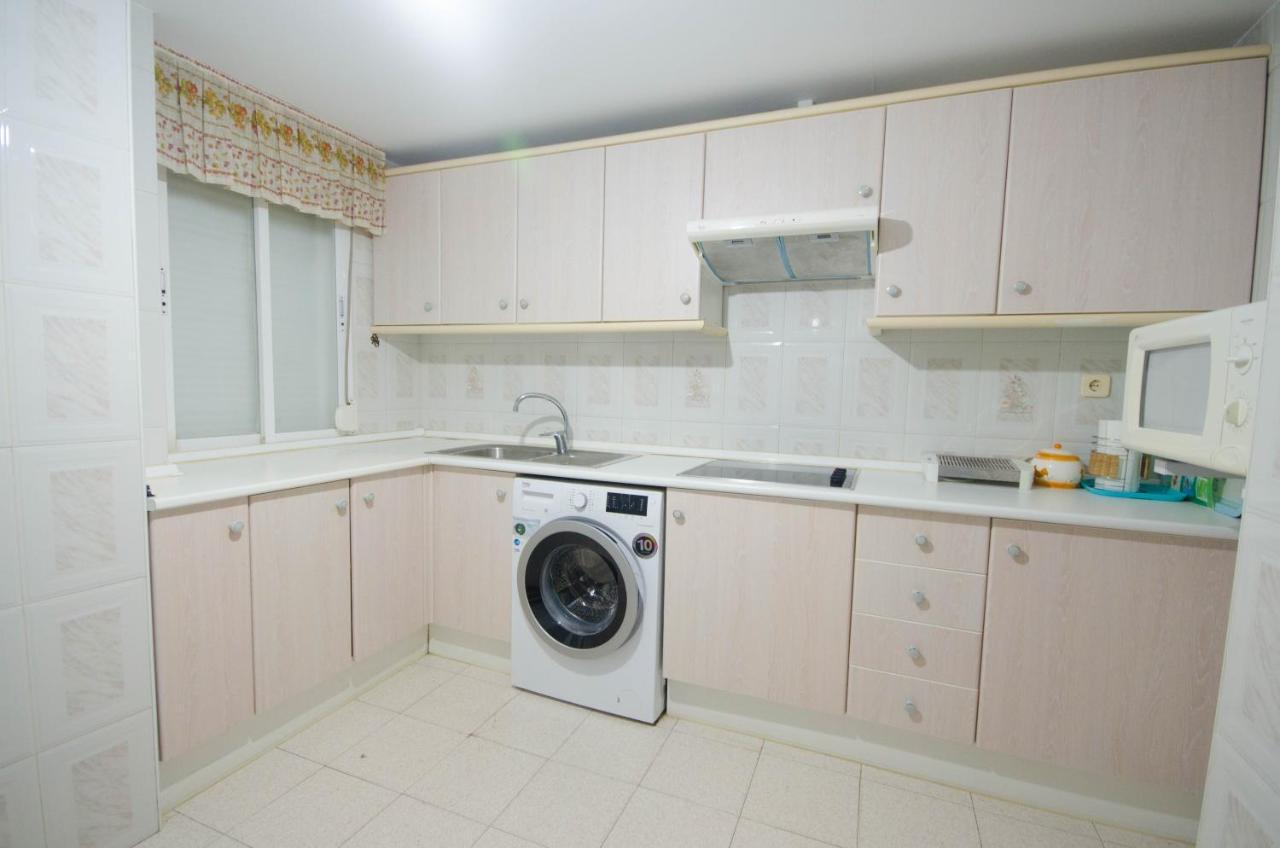 Aparment Neptuno- Located On The Promenade A Few Metres From The Beach. Estepona Esterno foto
