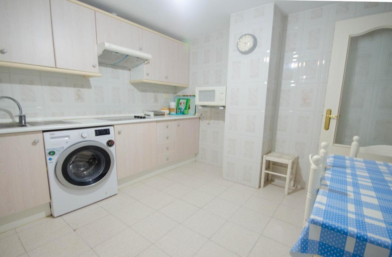 Aparment Neptuno- Located On The Promenade A Few Metres From The Beach. Estepona Esterno foto