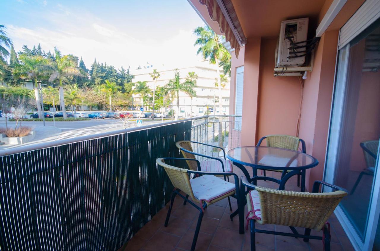 Aparment Neptuno- Located On The Promenade A Few Metres From The Beach. Estepona Esterno foto