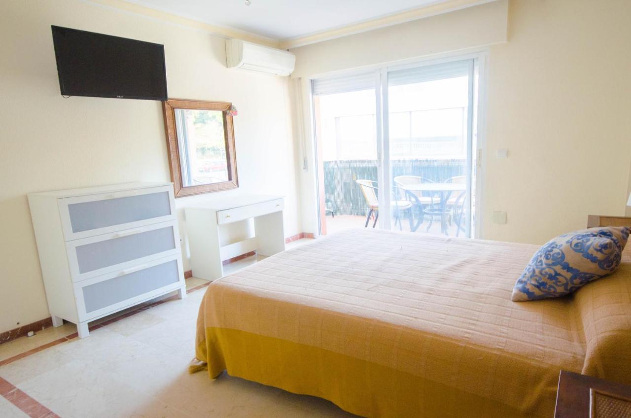 Aparment Neptuno- Located On The Promenade A Few Metres From The Beach. Estepona Esterno foto